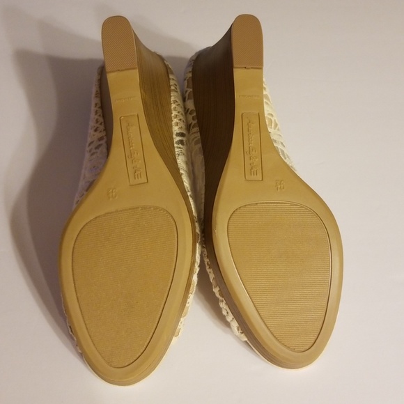 Peep toe wedge heels NWT - Picture 5 of 5